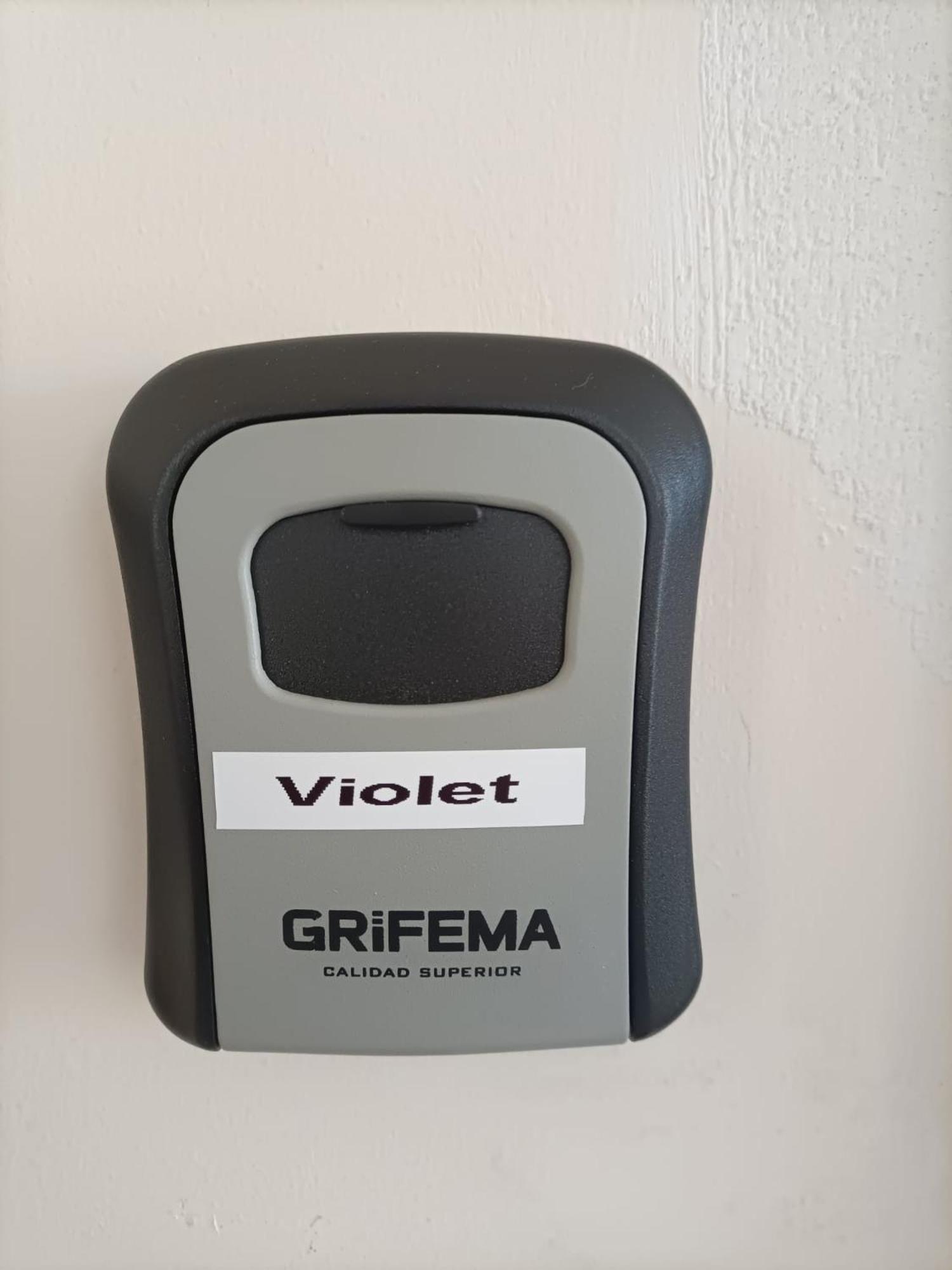 Appartamento Violet - Парма Екстериор снимка